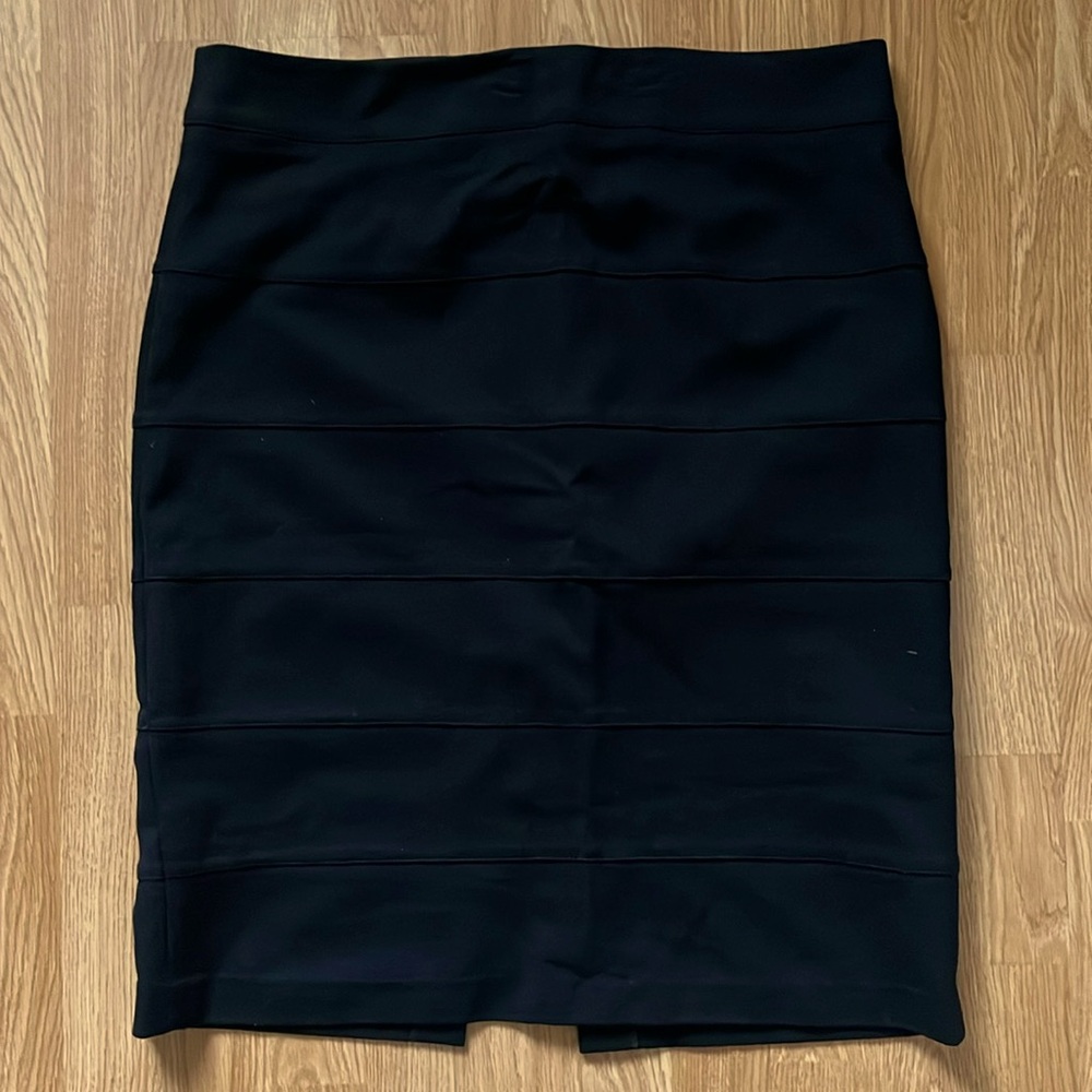 THALIAN Black midi skirt